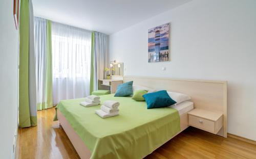 Modern A 2+2 Apartment ****