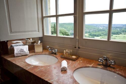 Hotel Ch�teau De Mercu�s