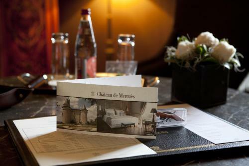 Hotel Ch�teau De Mercu�s