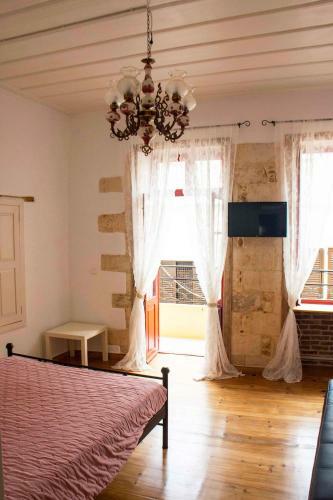 Green Door Apartment