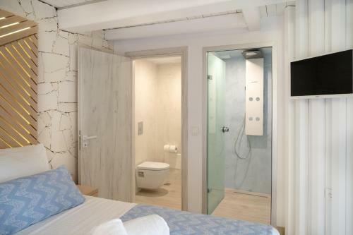 Hostal Nine - Cozy Rooms