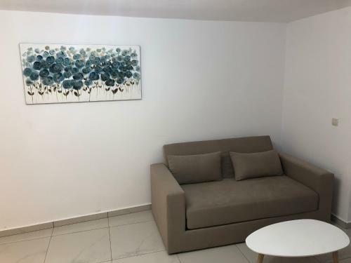 Wave Apartment