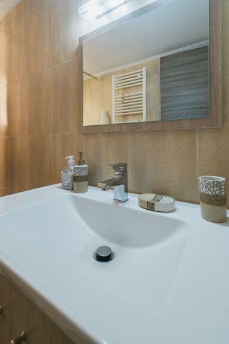 Apartamento Spacious Home With Parking