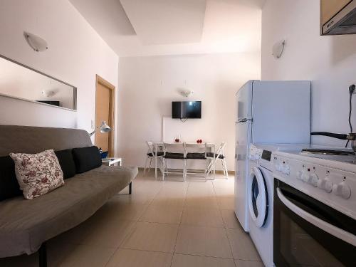Nikis Apartment 2