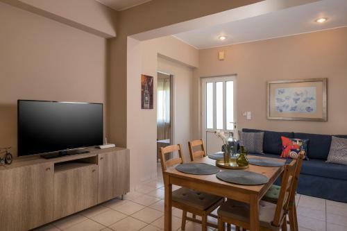 Tholos Apartments
