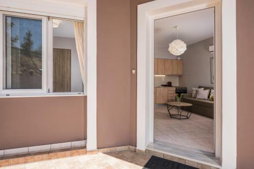 Tholos Apartments