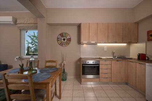 Tholos Apartments
