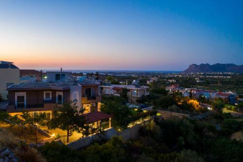 Tholos Apartments