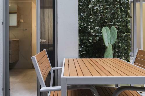 Apartamento Central Apt 4 W. Yard Steps To Old Town Ac, Wifi