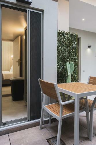 Apartamento Central Apt 4 W. Yard Steps To Old Town Ac, Wifi