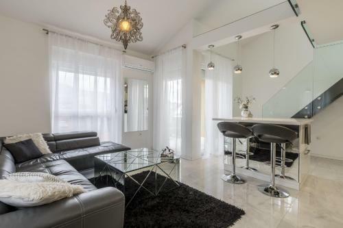Apartamentos Luxury Suites