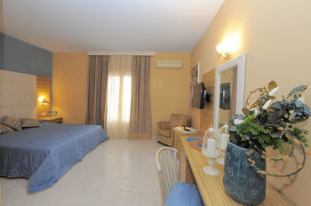 Hotel Dolphin Bay