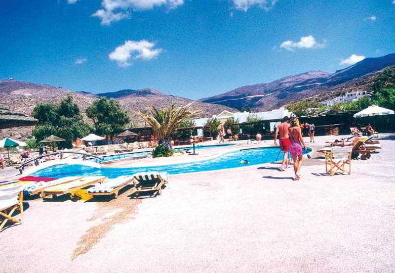 Hotel Far Out Village