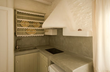 Petros Place Hotel