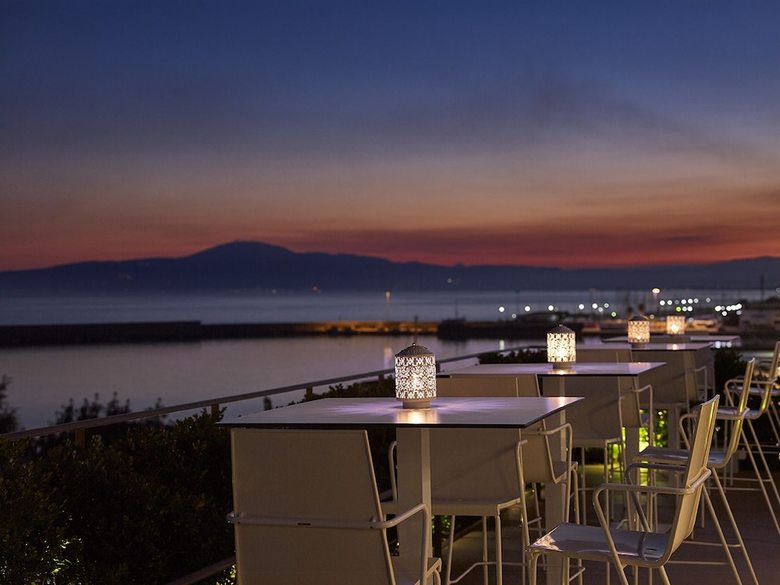 Hotel Pharae Palace