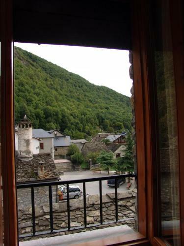 Hostal Pirineos