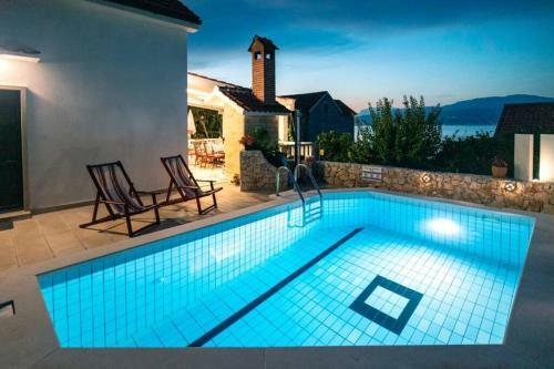 Nice House With Pool-splitska