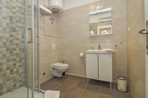 Hostal Sir John's Rooms