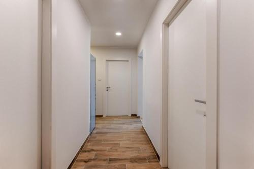 Apartments With Wifi Rijeka - 17401