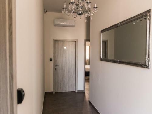 Ri Rooms