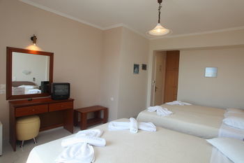 Oasis Hotel