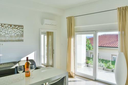 Hostal Apartments & Rooms Kata - Adults Only