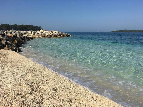 Lovely Apartment Few Minutes From The Beach