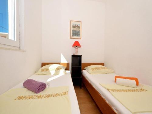 Apartments By The Sea Rogoznica - 12246