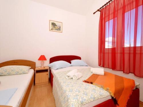 Apartments By The Sea Rogoznica - 12246