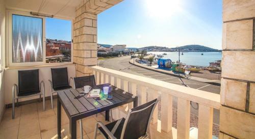 Goles Apartments-first Row To The Sea