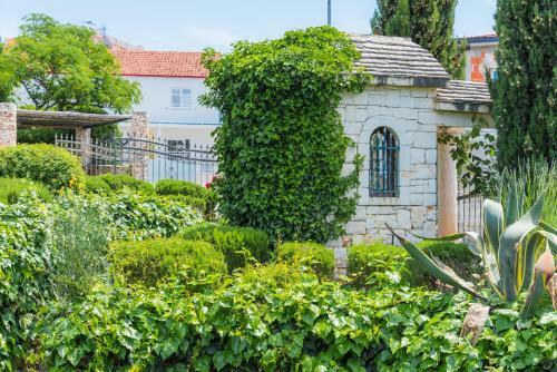 Villa Maria