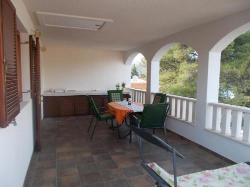 Apartments By The Sea Rogoznica - 15566