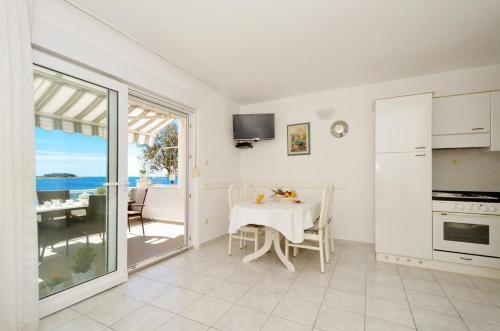 Apartments By The Sea Rogoznica - 15249