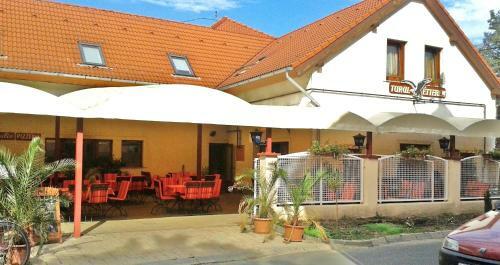 Hostal Turul �tterem �s Panzi�
