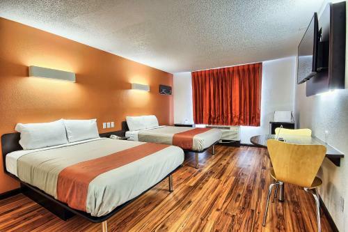 Motel 6 Columbus West