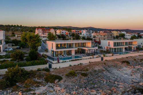 Animare Villas