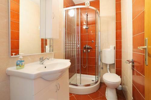 Apartments By The Sea Rogoznica - 4162