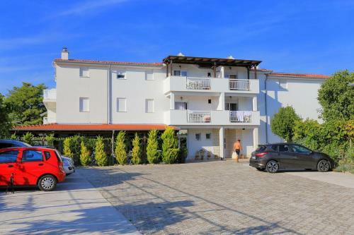 Apartments By The Sea Rogoznica - 4162