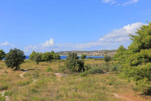 Apartments By The Sea Rogoznica - 4162
