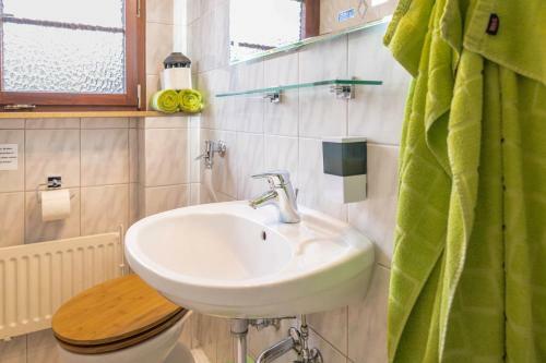 Apartamento Ferienwohnung Kirchblick