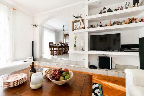 Spacious Villa Vito With Large Pool