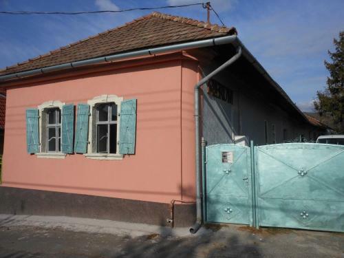 Apartamento Merum Pinc�szet �s Vend�gszoba