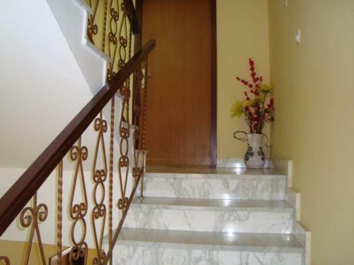 Hostal Guesthouse Familija Tariba