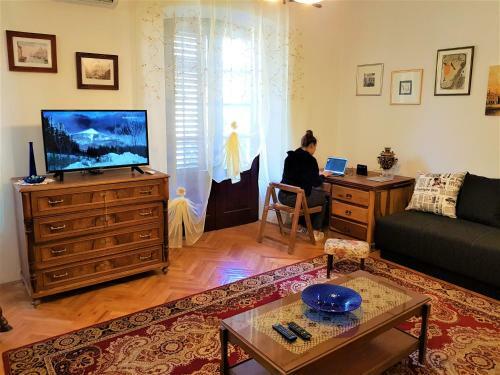 Noemi City Apartments