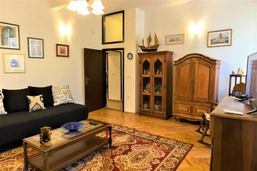 Noemi City Apartments