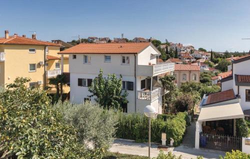 Apartments With A Parking Space Pjescana Uvala, Pula - 14564