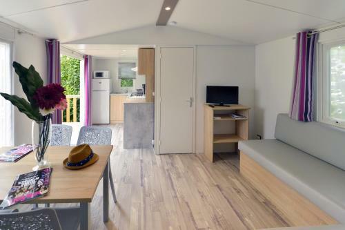 Camping Le Clos De Balleroy