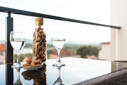 Apartamentos Croatica Suites Podsolarsko