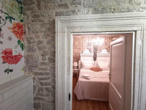 Hostal L&l Rooms Royal