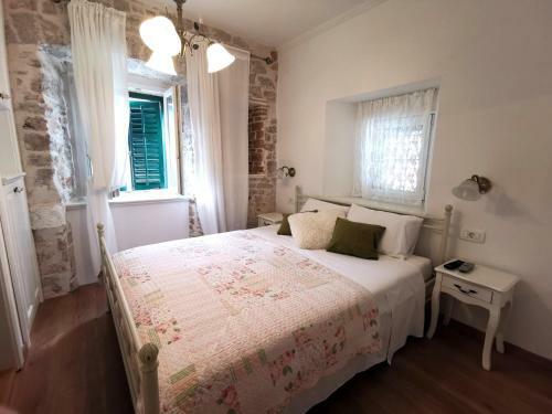 Hostal L&l Rooms Royal